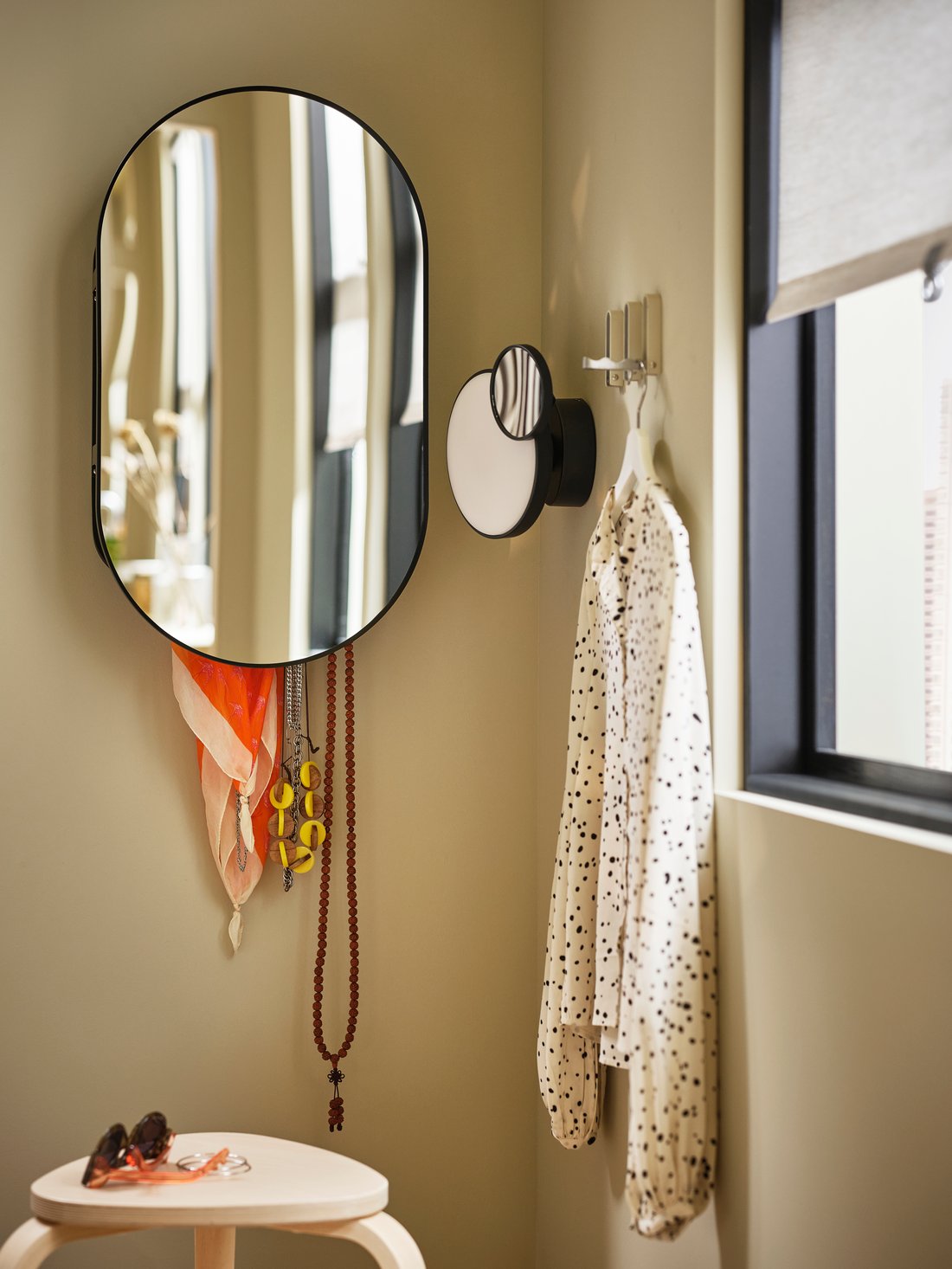 Bedroom storage for a calmer atmosphere - IKEA