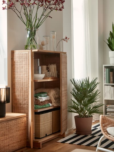 籐と調和が特徴のモダンなリビングルーム｜IKEA【公式】 - IKEA