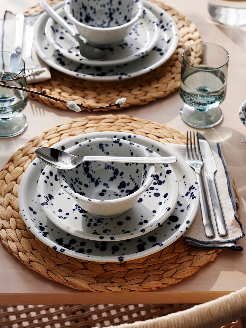 A grey OMBONAD goblet