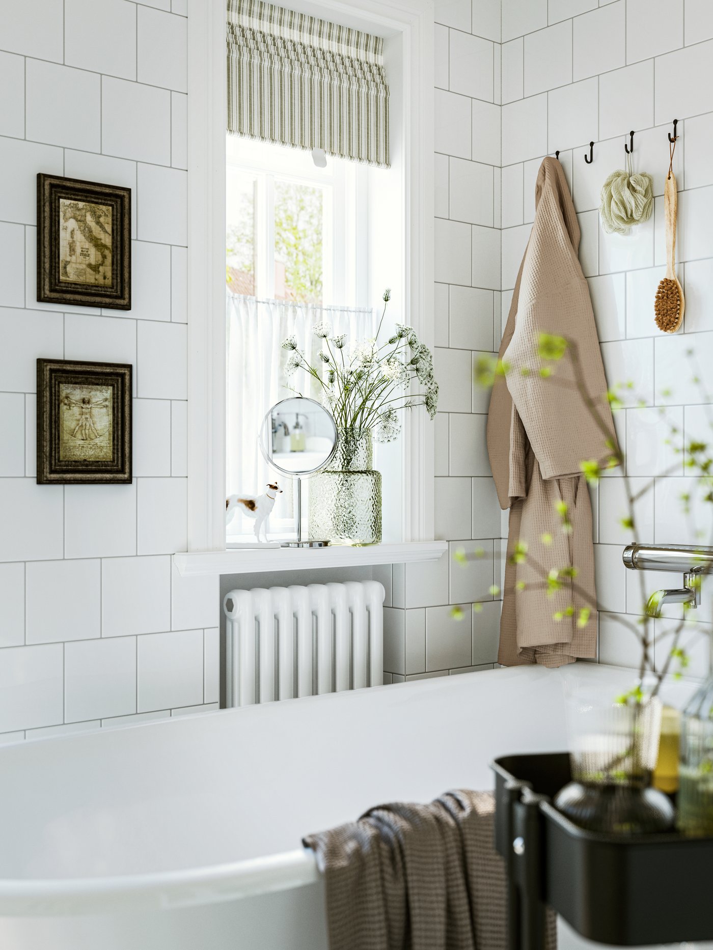 A white/green/striped RINGBLOMMA Roman blind.