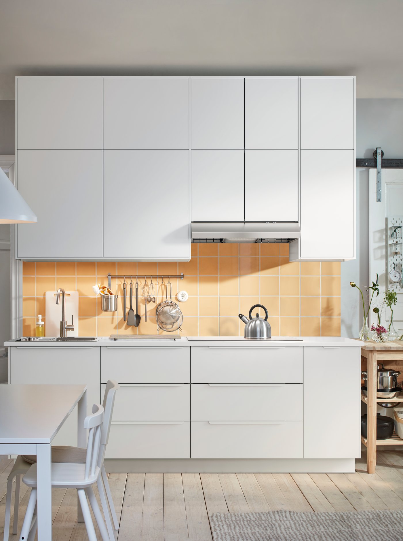 VEDDINGE white kitchen