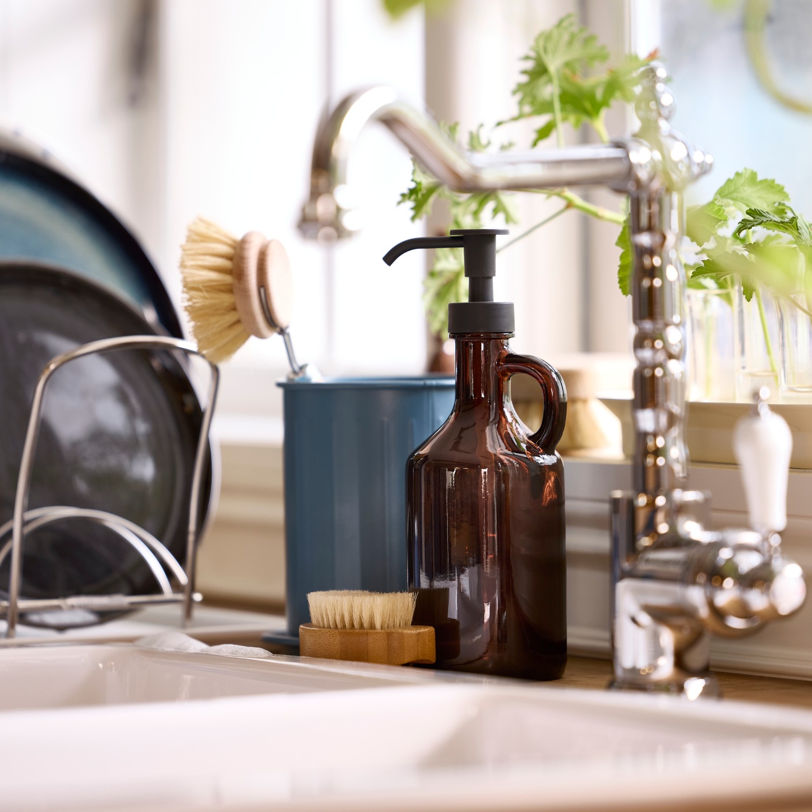 How to Clean Your Kitchen – Step-by-Step Guide & Tips - IKEA