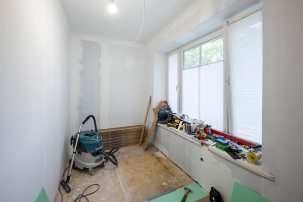 Puste pomieszczenie przed remontem