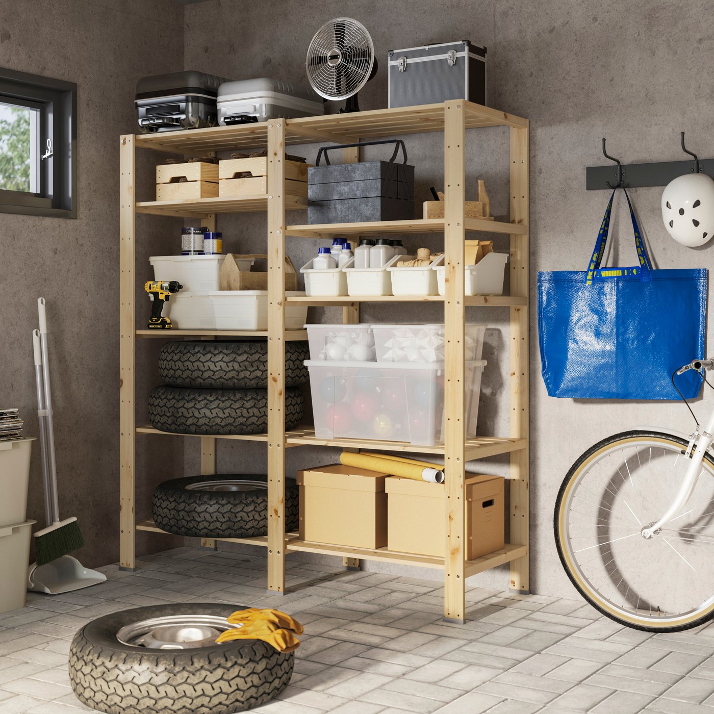 Un garage tablette avec des pneus