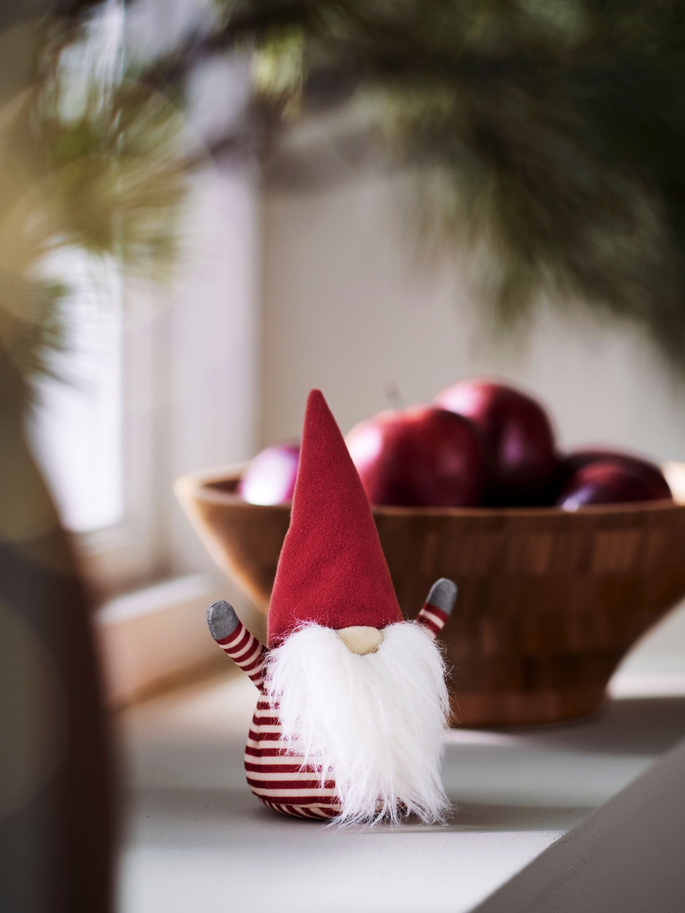 A Santa Claus/striped red VINTERFINT decoration