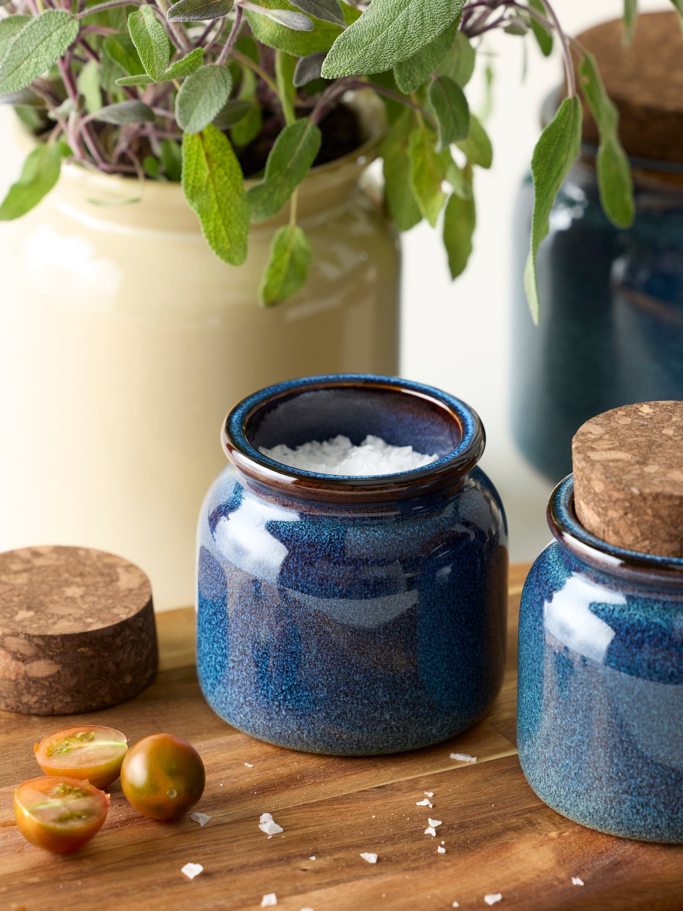 A blue BRUGDHAJ jar with lid