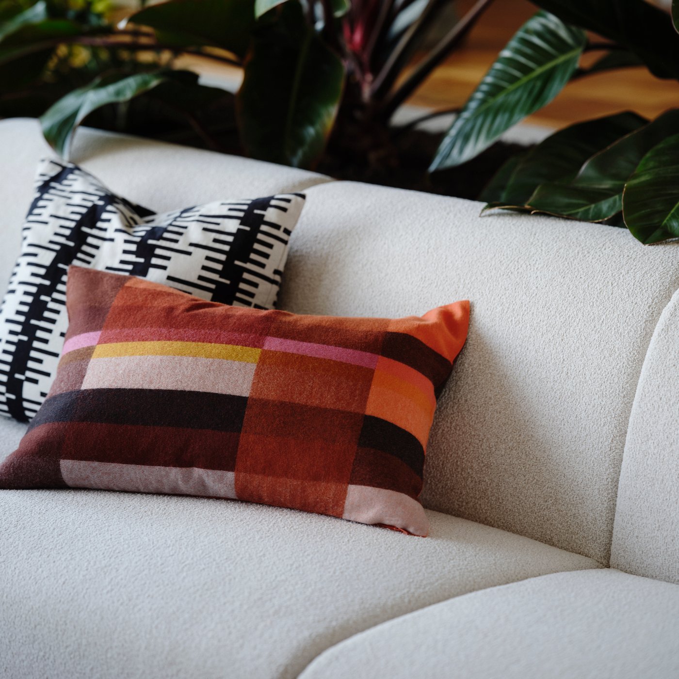 Sale ⭐️ IKEA ストックホルム ウールラグ 手織り240×170 SKUGGSVINGEL スクッグスヴィンゲル ラグ 平織り, イエロー