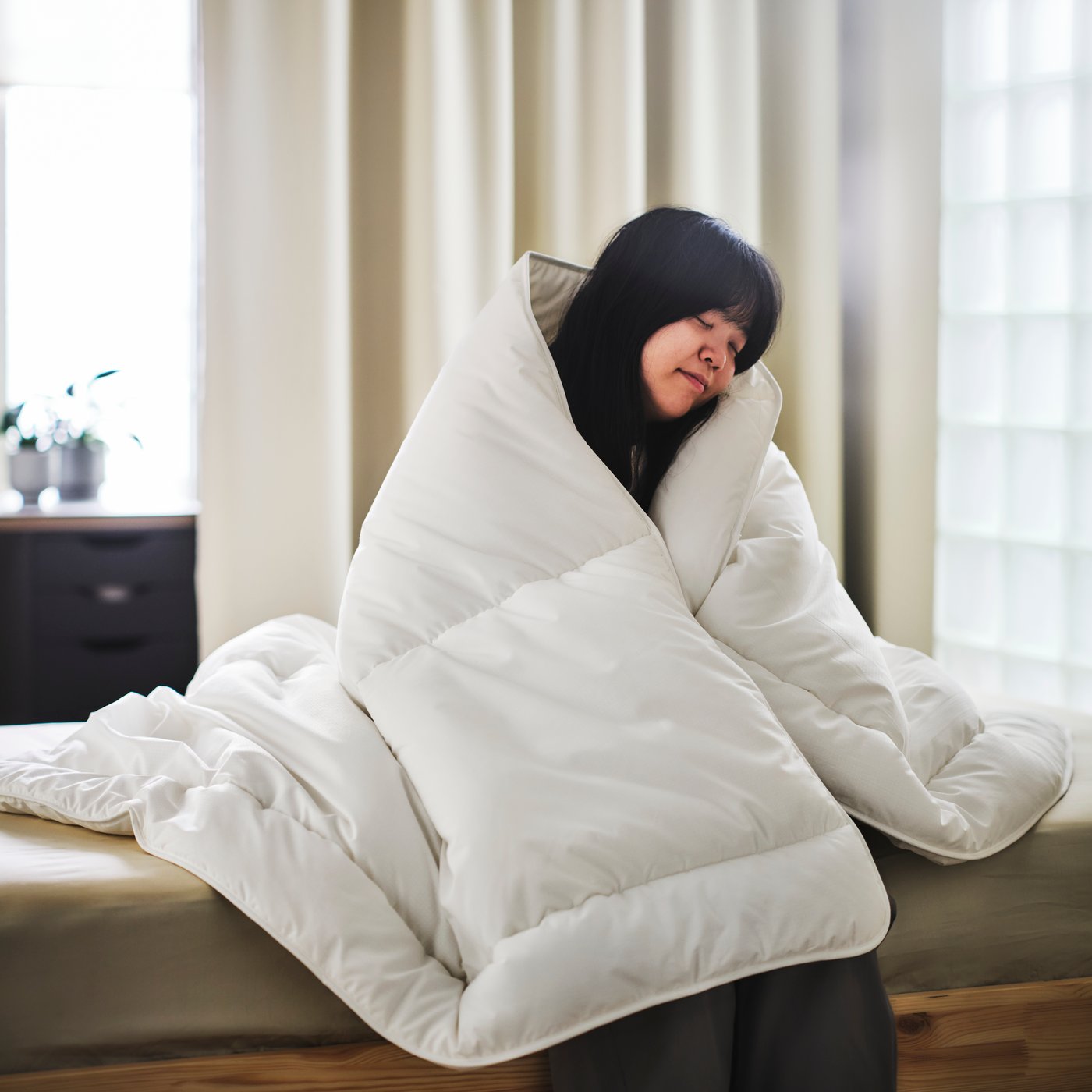 Couette D'hiver Caleffi Anice - 260 X 265 Cm - Rembourrage Polyester Hypoallergénique 300 G/m² - Microfibre Douce