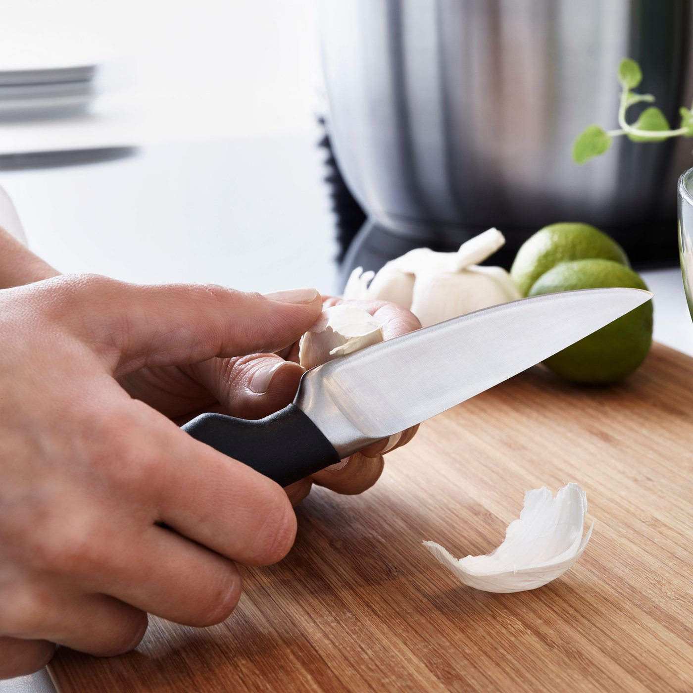 A black VÖRDA paring knife
