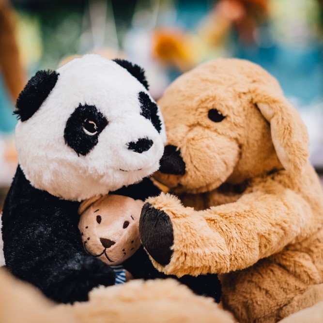 A dog/golden retriever GOSIG GOLDEN soft toy