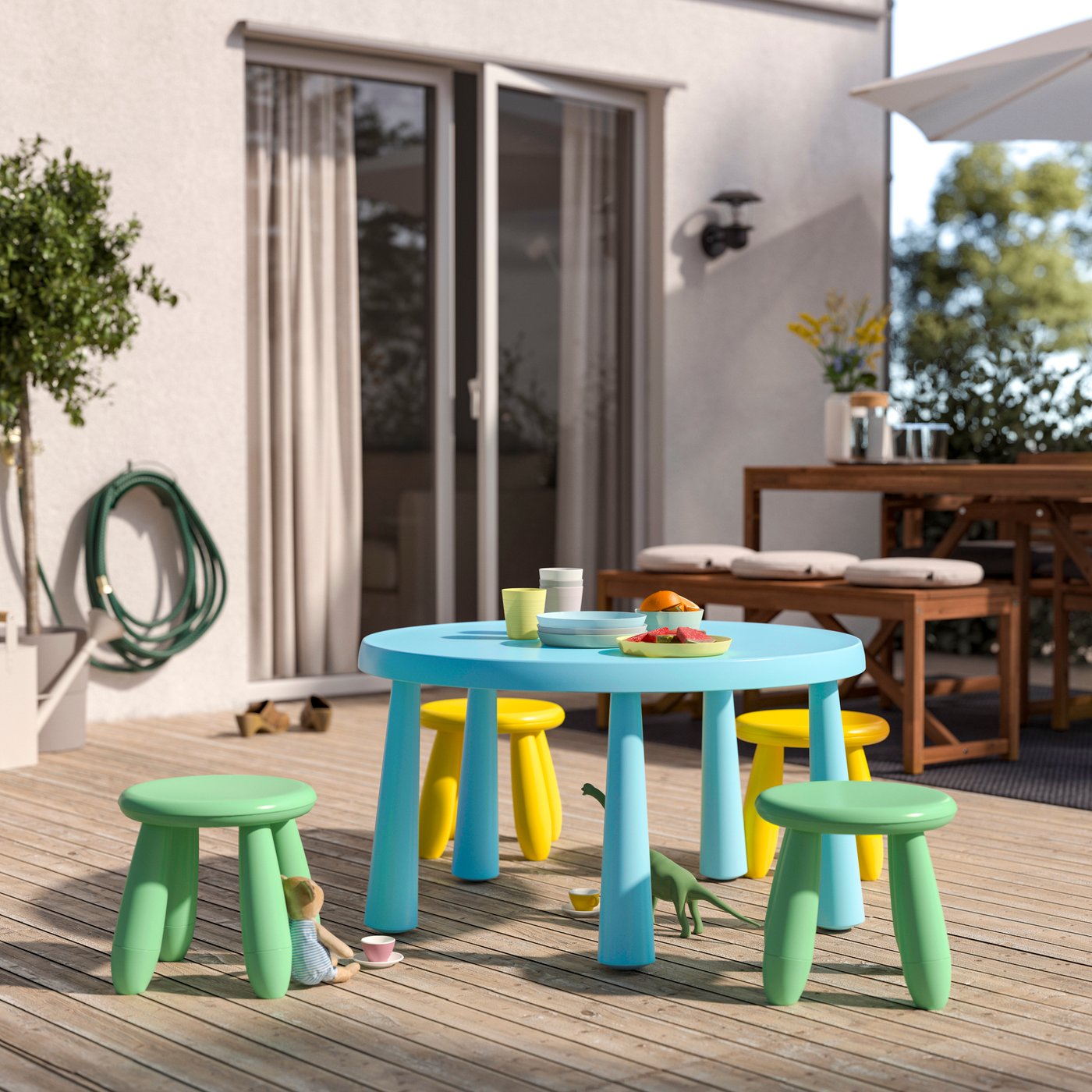 An in/outdoor/light green MAMMUT children's stool