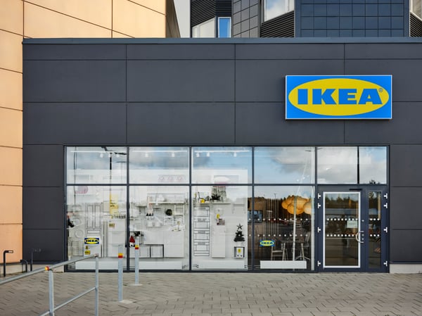 The store front of an IKEA Plan and order point store.