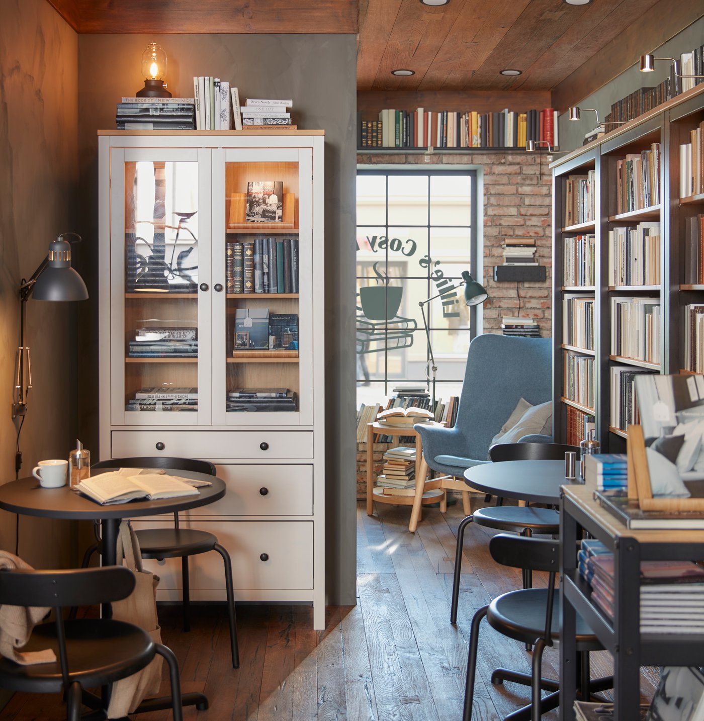 STENSELE table in anthracite in the dining room