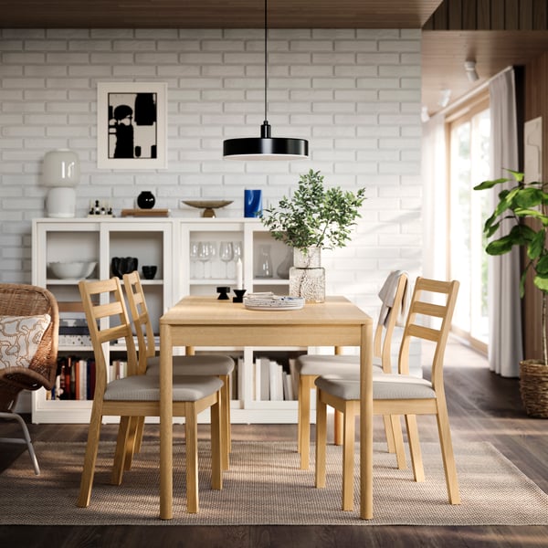 An oak effect/Fridtuna light beige TONSTAD chair