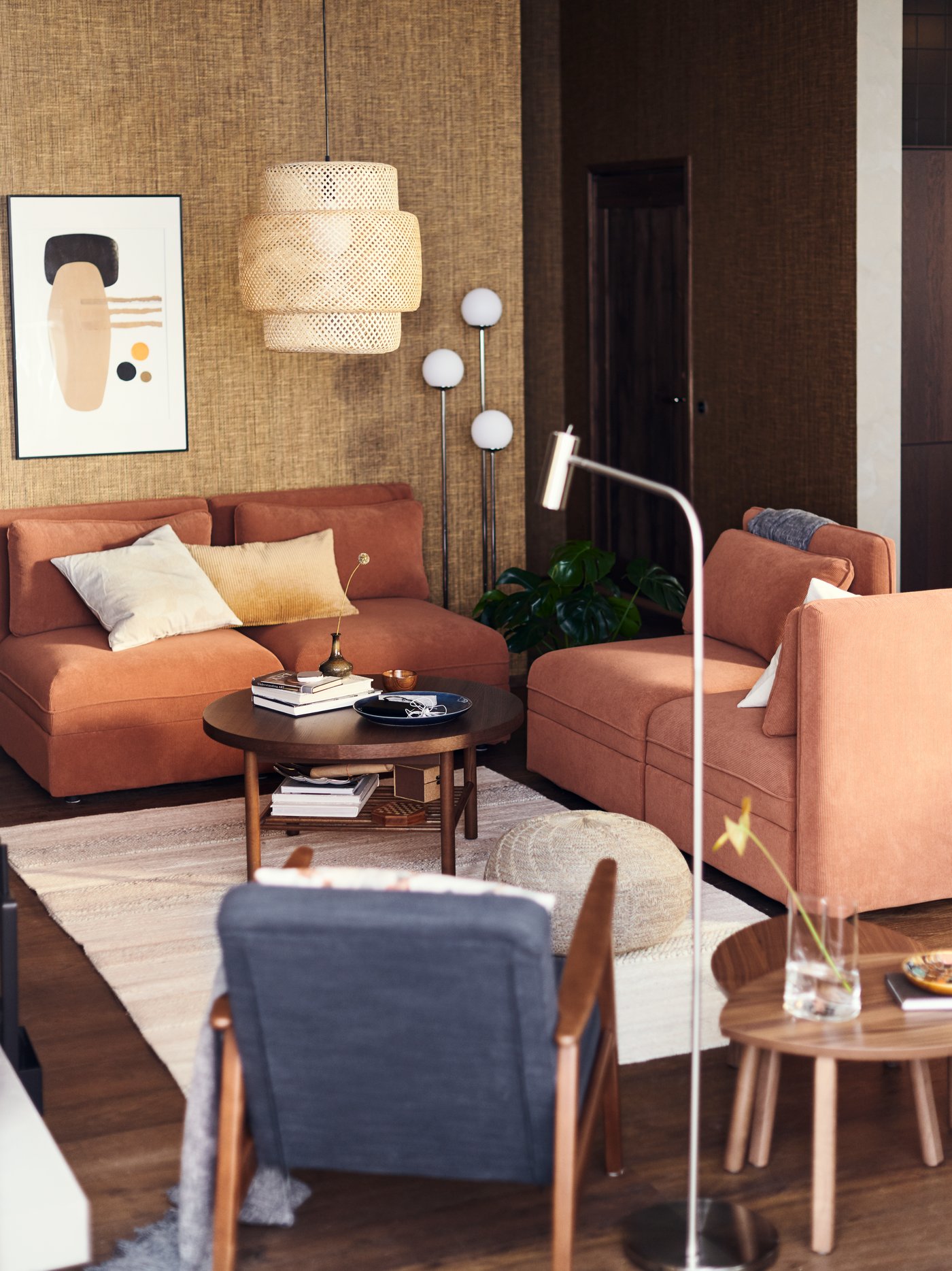 A Hillared anthracite EKENÄSET armchair