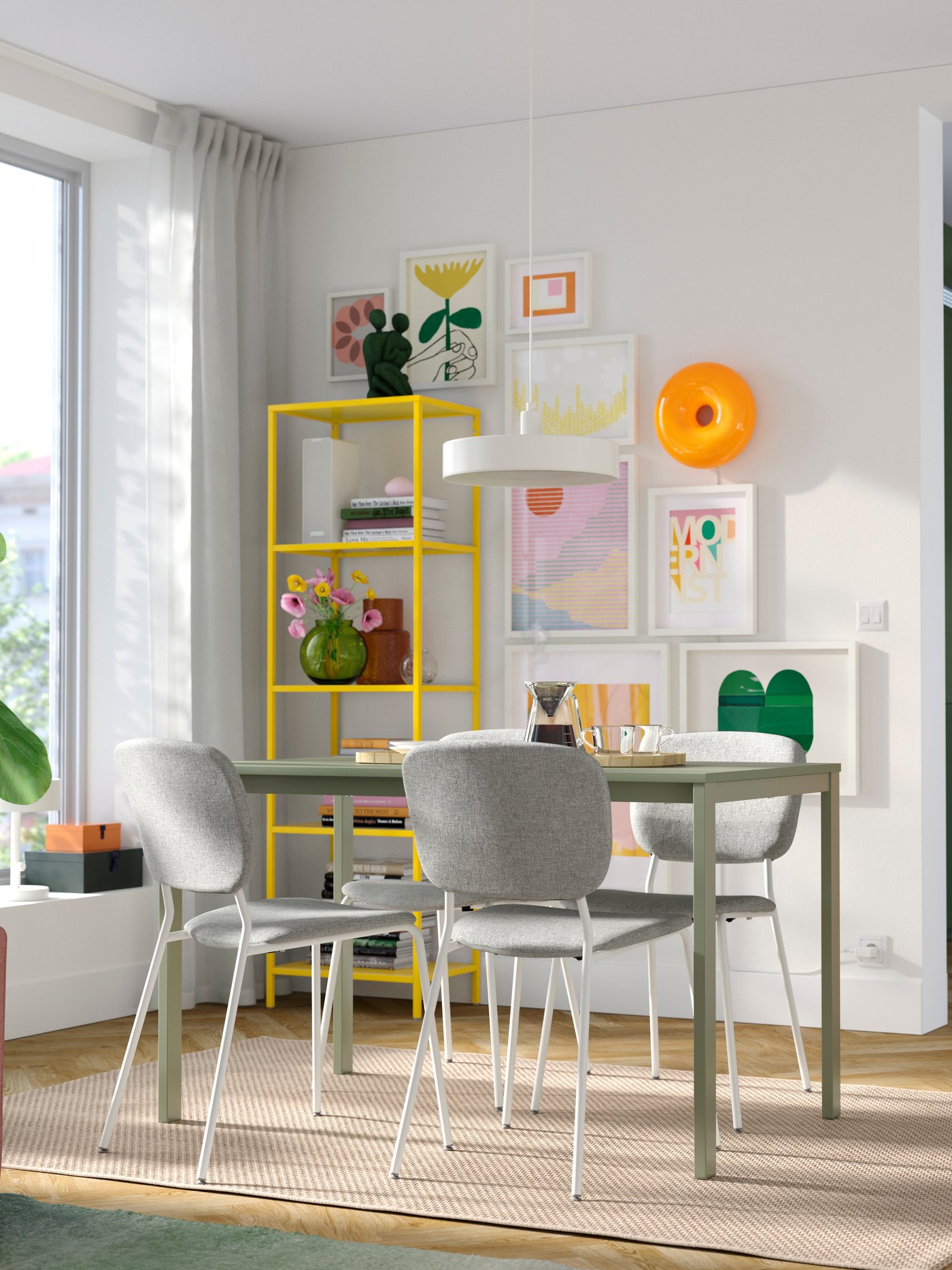 A green green/white Tibbleby beige-grey VIHALS table and 4 chairs