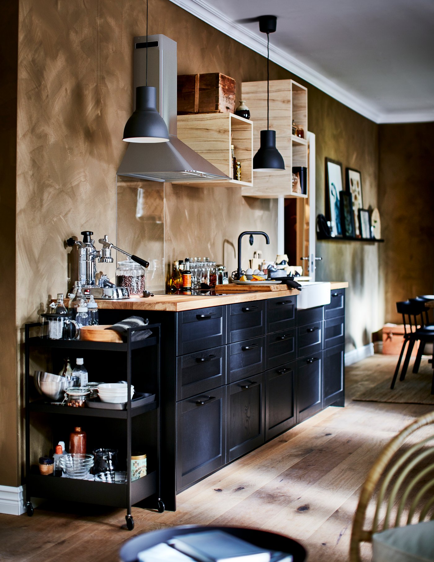 An oak/veneer KARLBY worktop in the kitchen