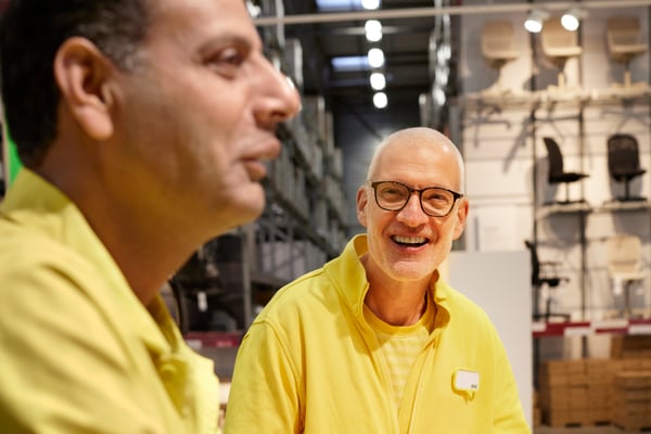 Collaborateurs IKEA en train de sourir