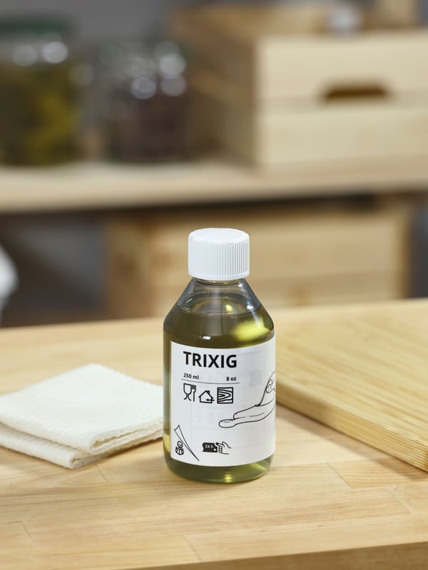 A TRIXIG wood treatment oil, indoor use