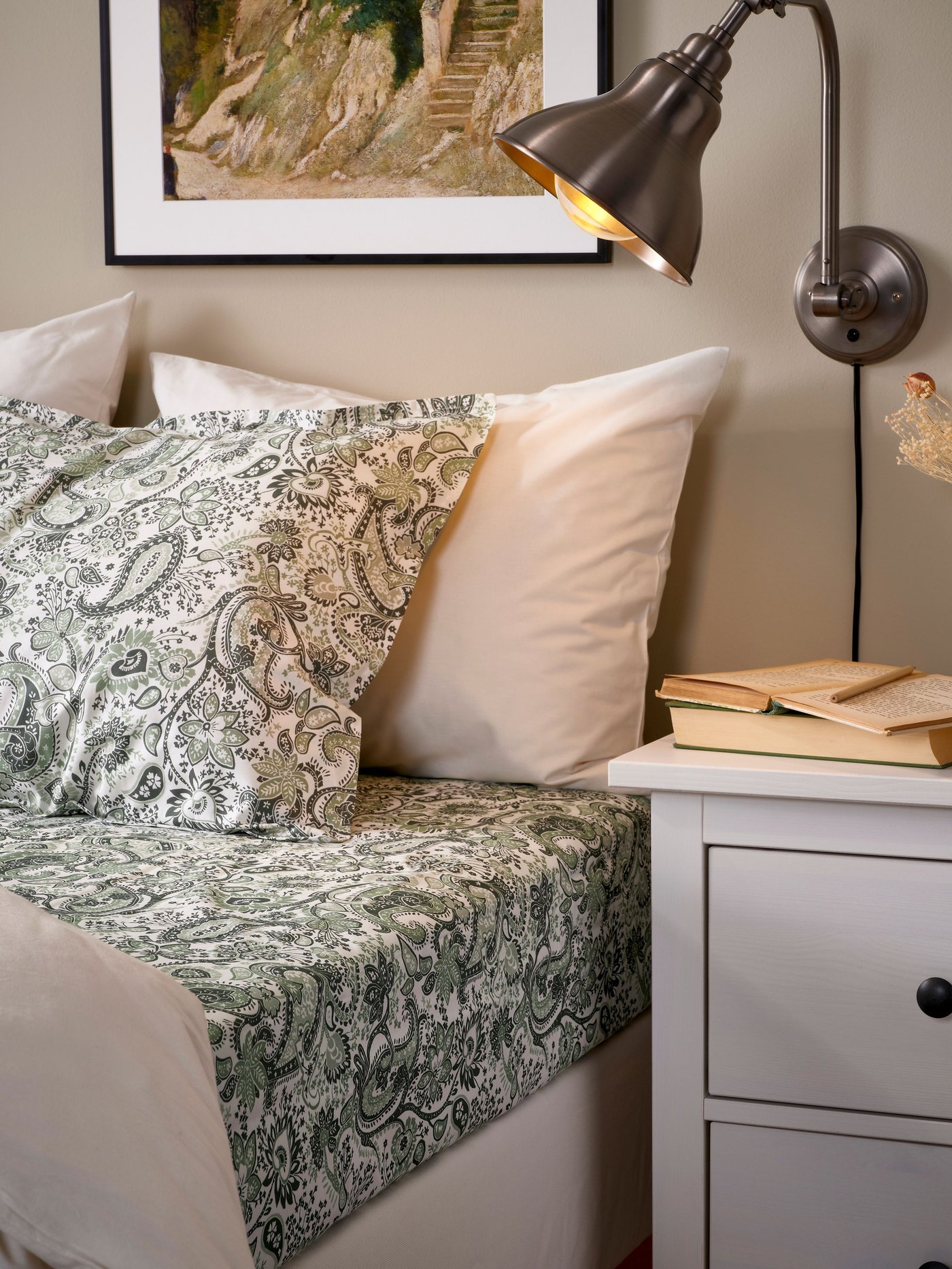 A green/white RODGERSIA pillowcase