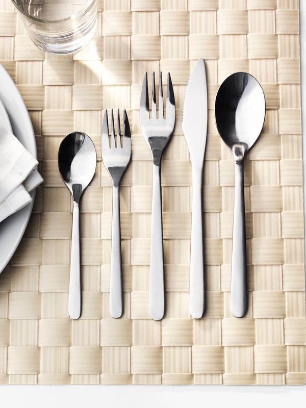 A stainless steel FÖRNUFT 24-piece cutlery set