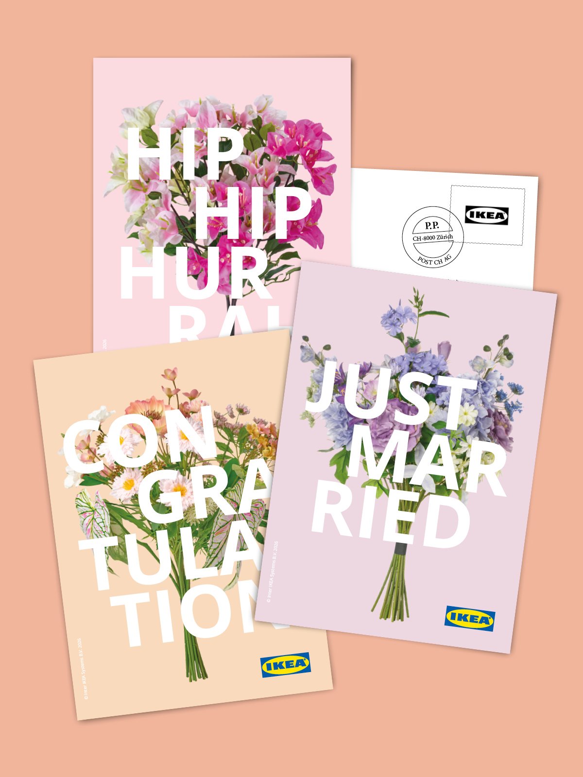 Drei Grusskarten mit Blumenmotiven und Texten wie „Hip hip hurra“, „Congratulations“ und „Just married“ auf pastellfarbenem Hintergrund.