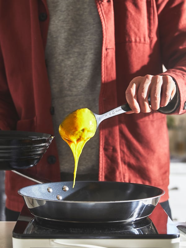A stainless steel/non-stick coating IKEA 365+ frying pan