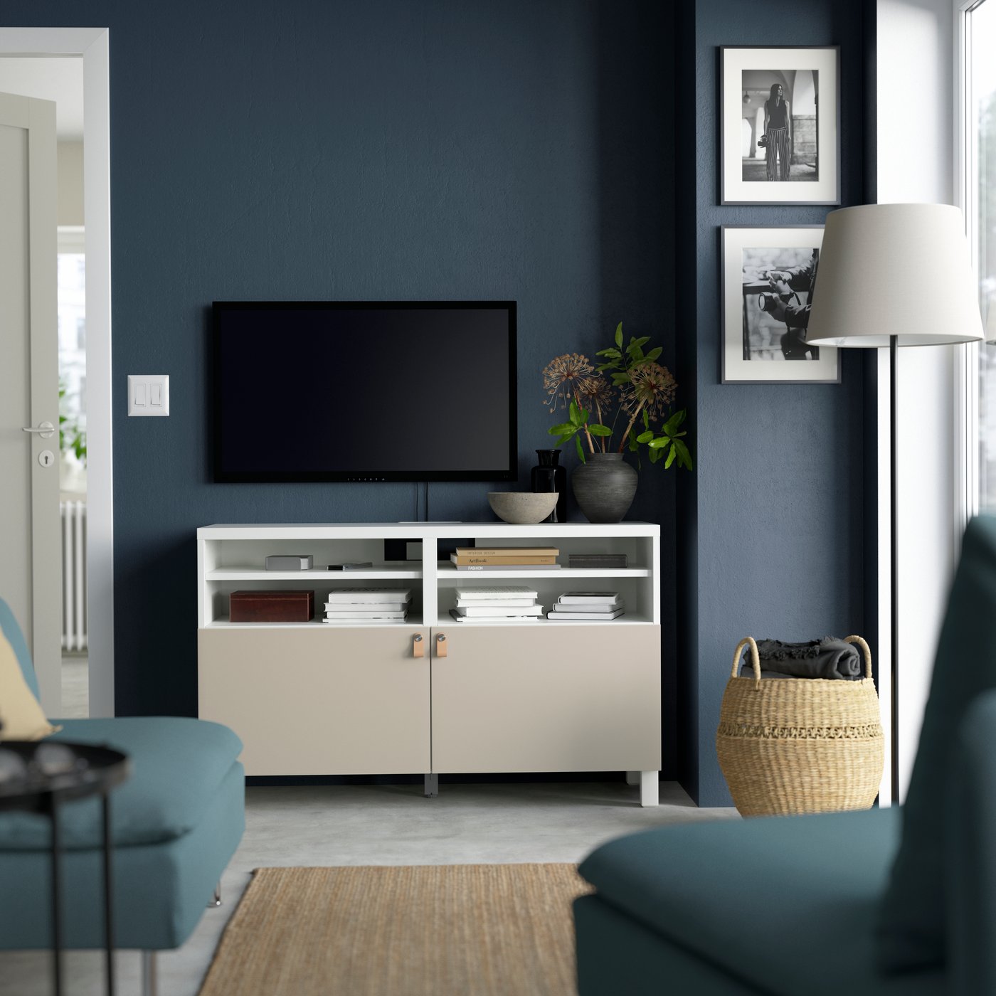 IKEA BESTÅ tv-bänk med dörrar, vit/lappviken/stubbarp ljusgrå/beige, 120x42x74 cm