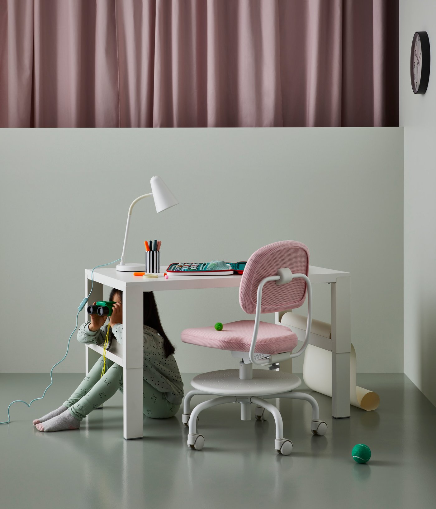 A white FUBBLA LED work lamp
