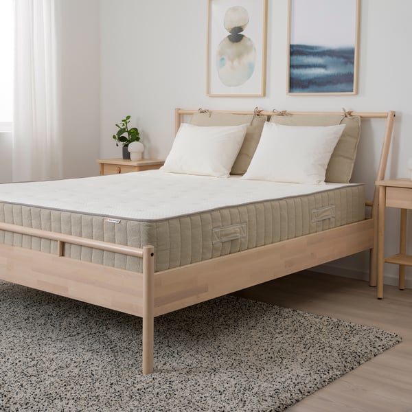 A firm/natural VATNESTRÖM pocket sprung mattress | 30-35% | Singles' week offer on Mattresses