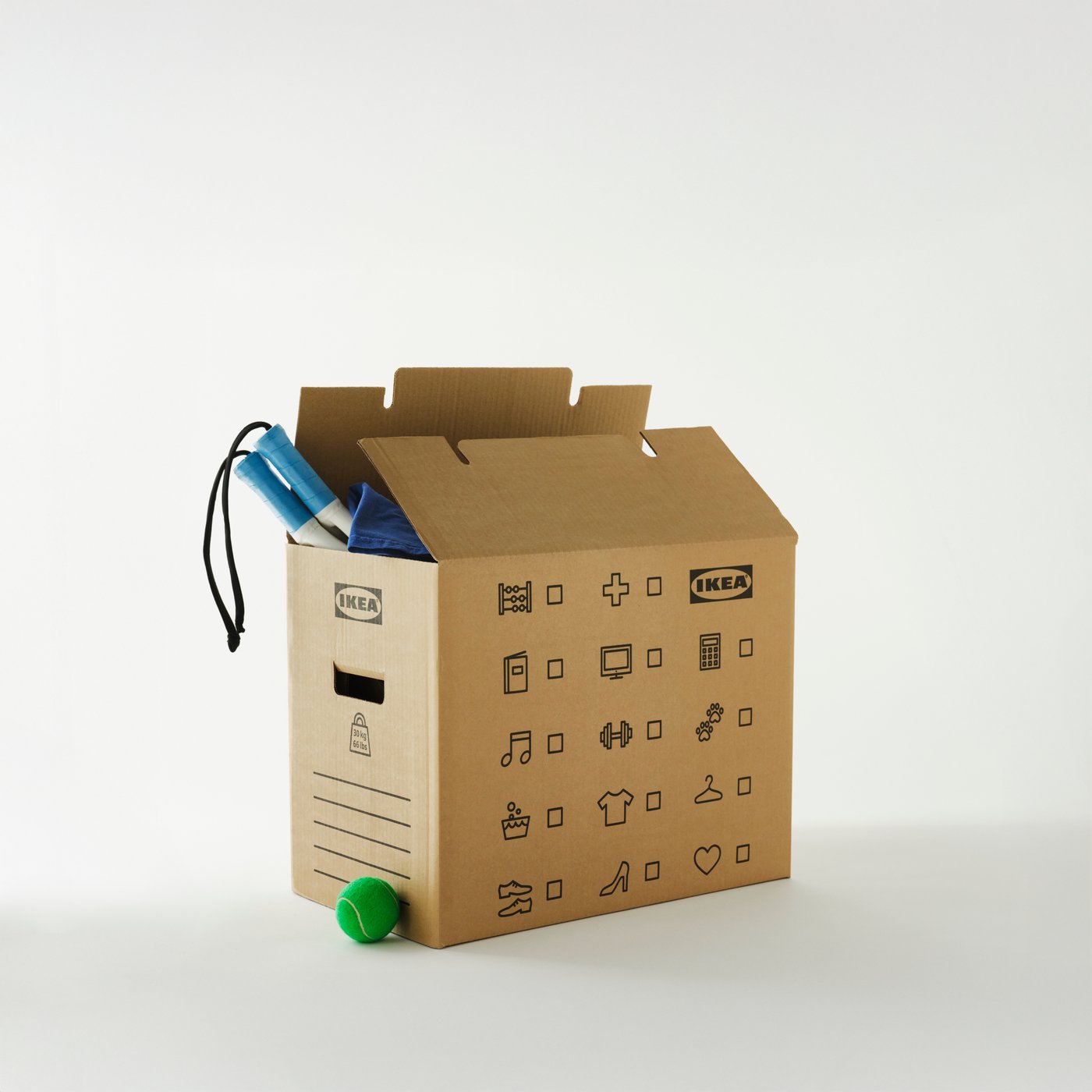 A brown DUNDERGUBBE moving box in the NA