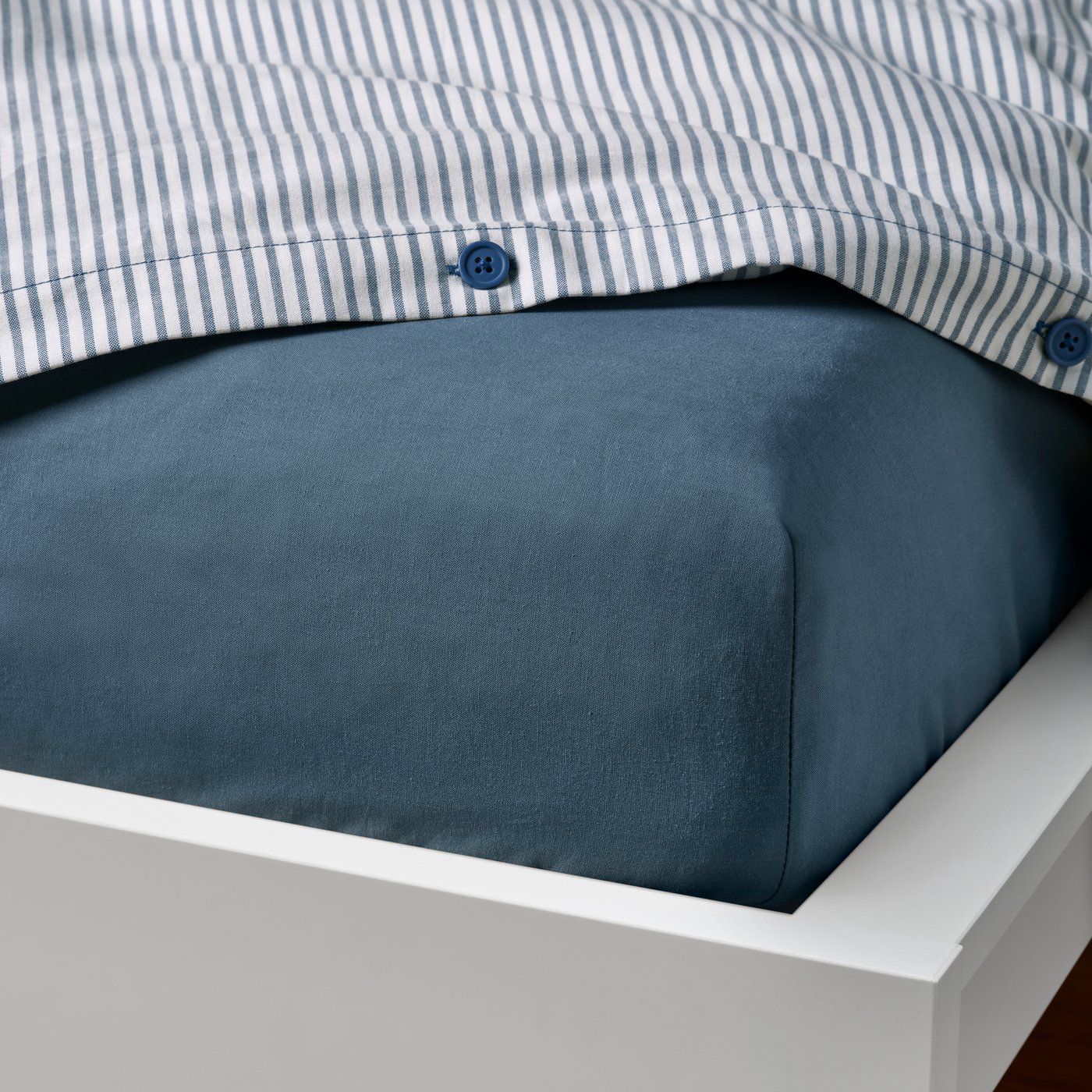 DVALA fitted sheet in blue