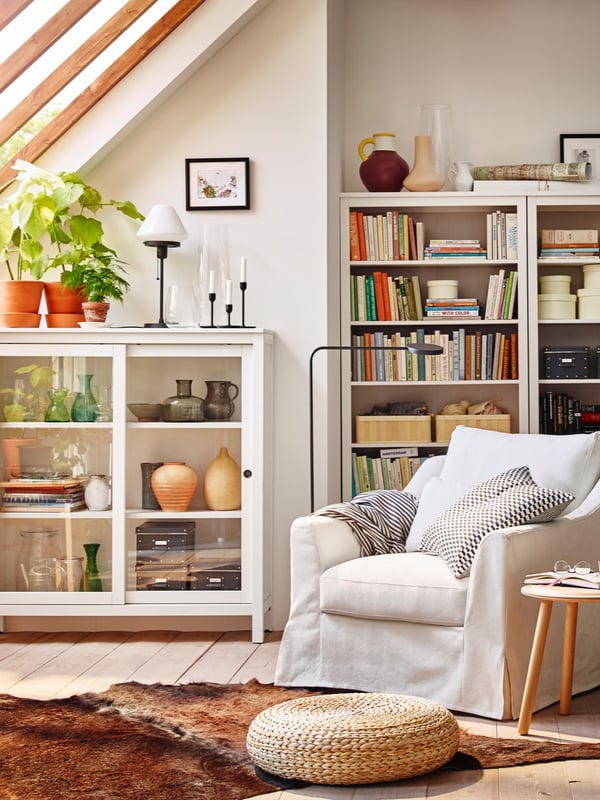 A banana fibre ALSEDA stool in the living room