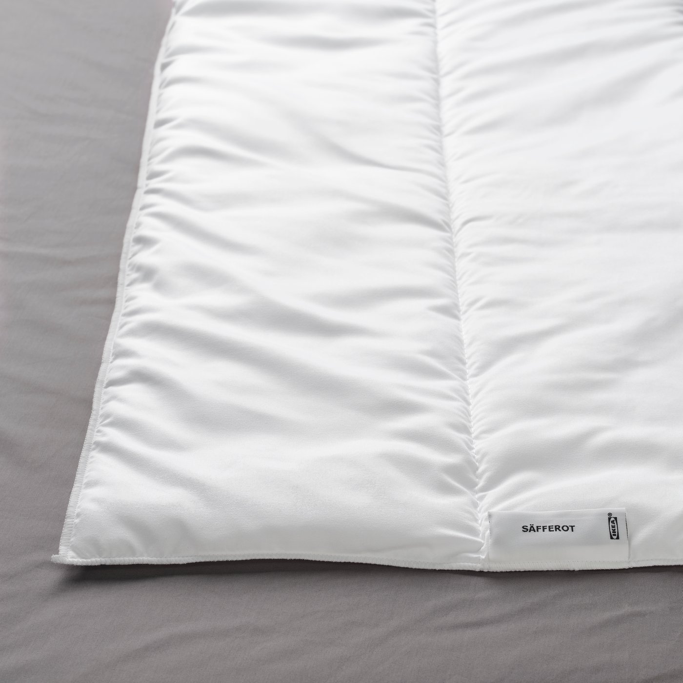 A SÄFFEROT duvet, light warm