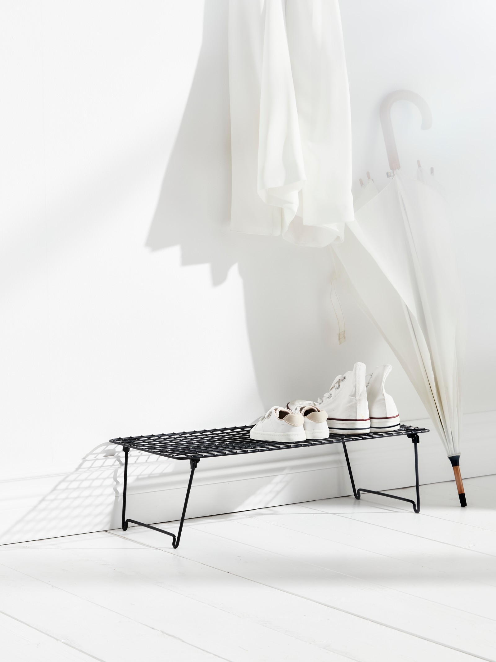 Hall GREJIG kingariiul esikus