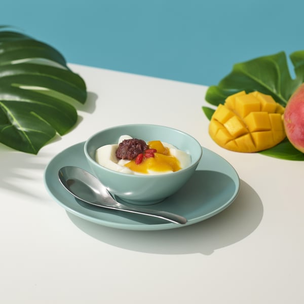 Mango and almond jelly with douhua style