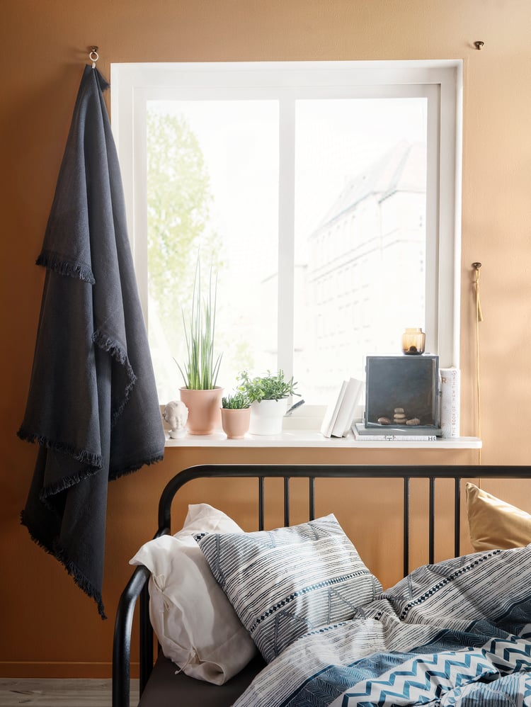 How To Make Your Bed Quieter at Lisa Ceaser blog