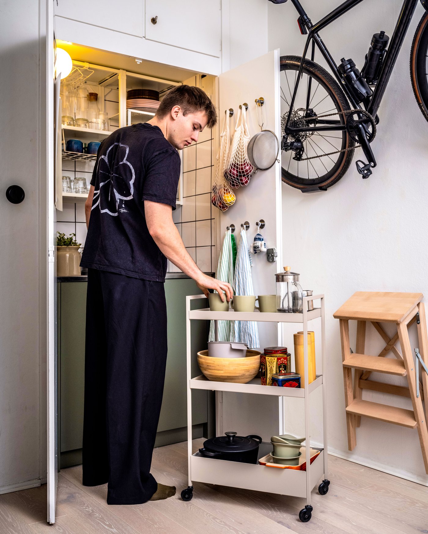 En serveringsskål i bambu, BLANDA MATT