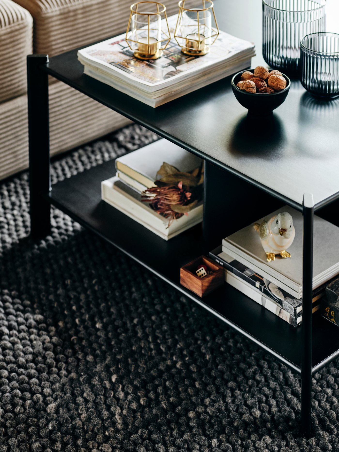 An in/outdoor grey GRADVIS plant pot