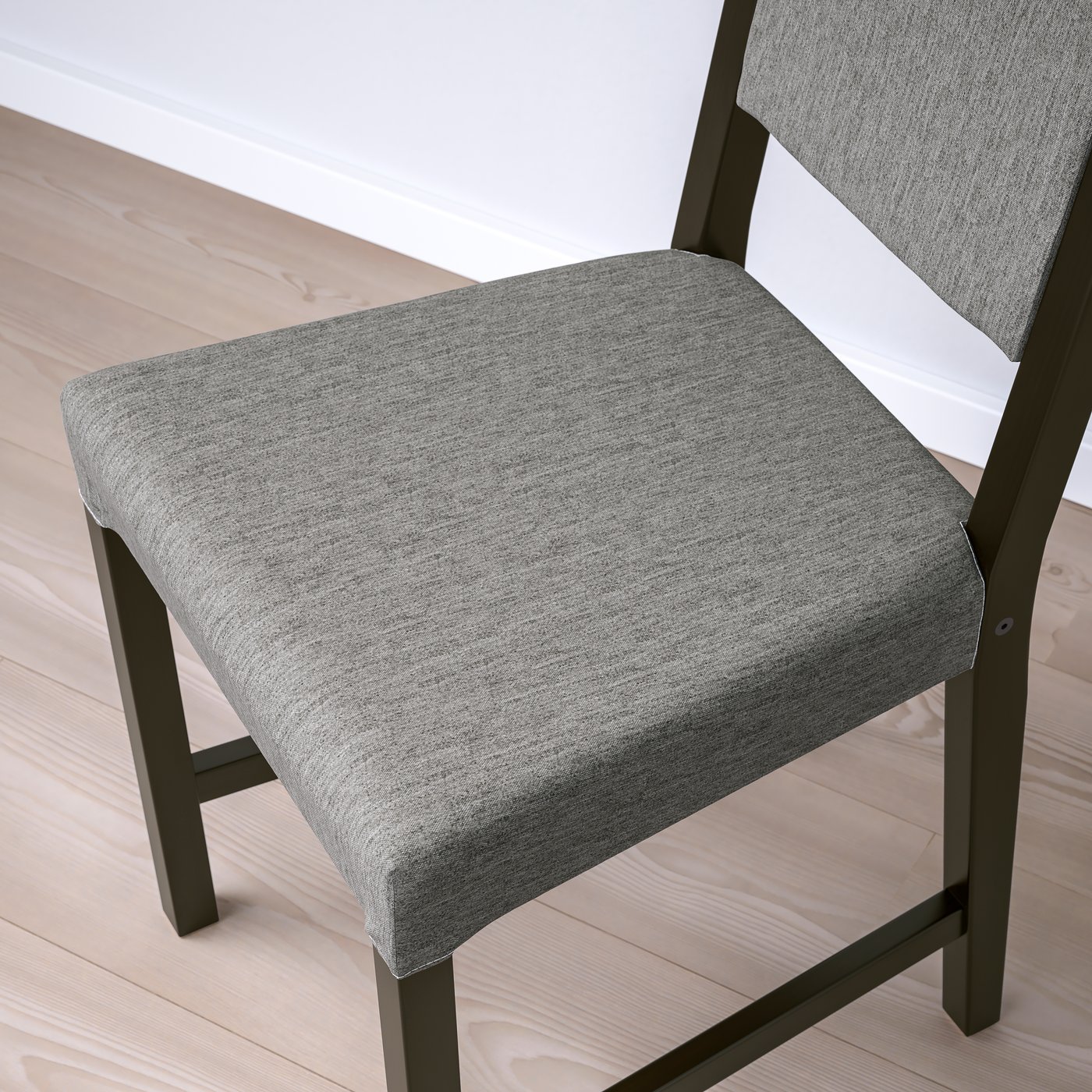 A brown-black/Knisa grey/beige STEFAN chair in the NA