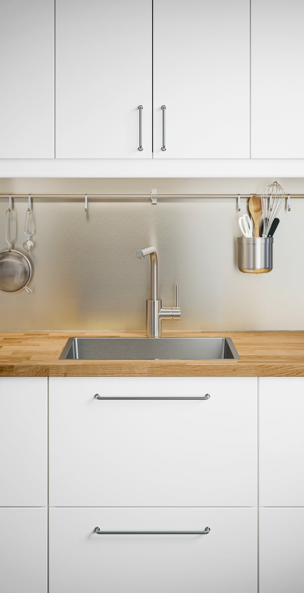A white VEDDINGE door in the kitchen