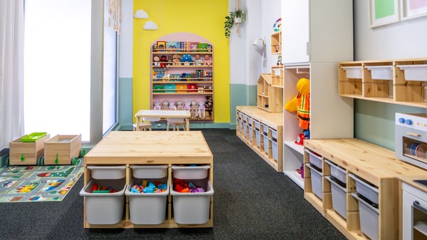 A FLISAT toy storage with wheels