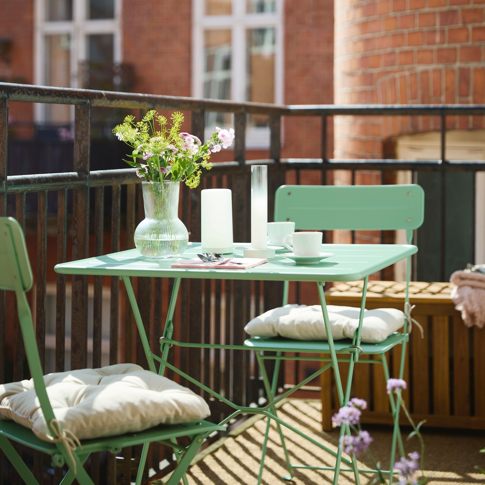 Inspiration for small outdoor spaces - Balcony ideas - IKEA UK