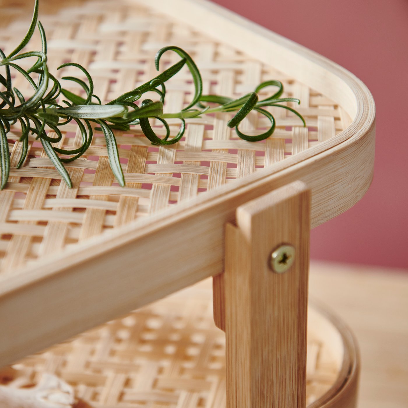 A bamboo KÖSSEBÄR food drying rack with 2 trays