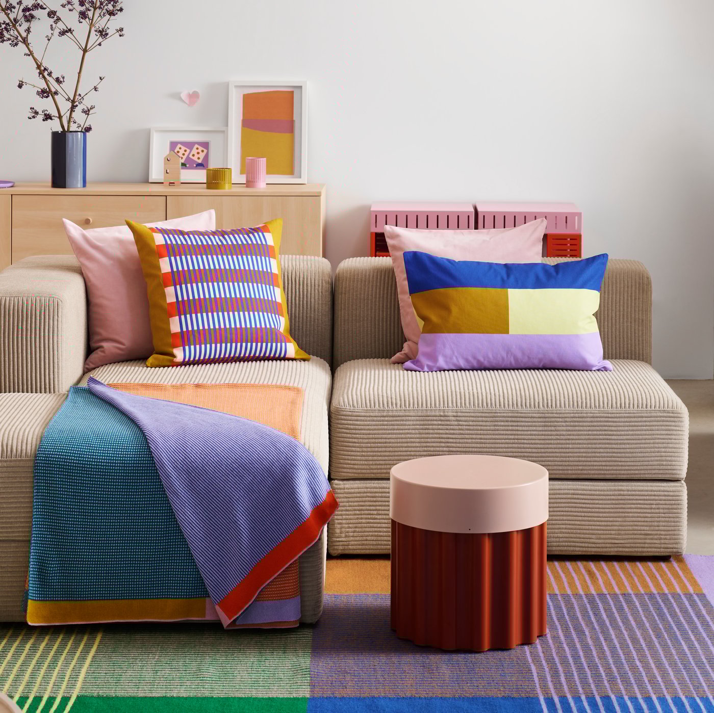 A multicolour TESAMMANS cushion cover
