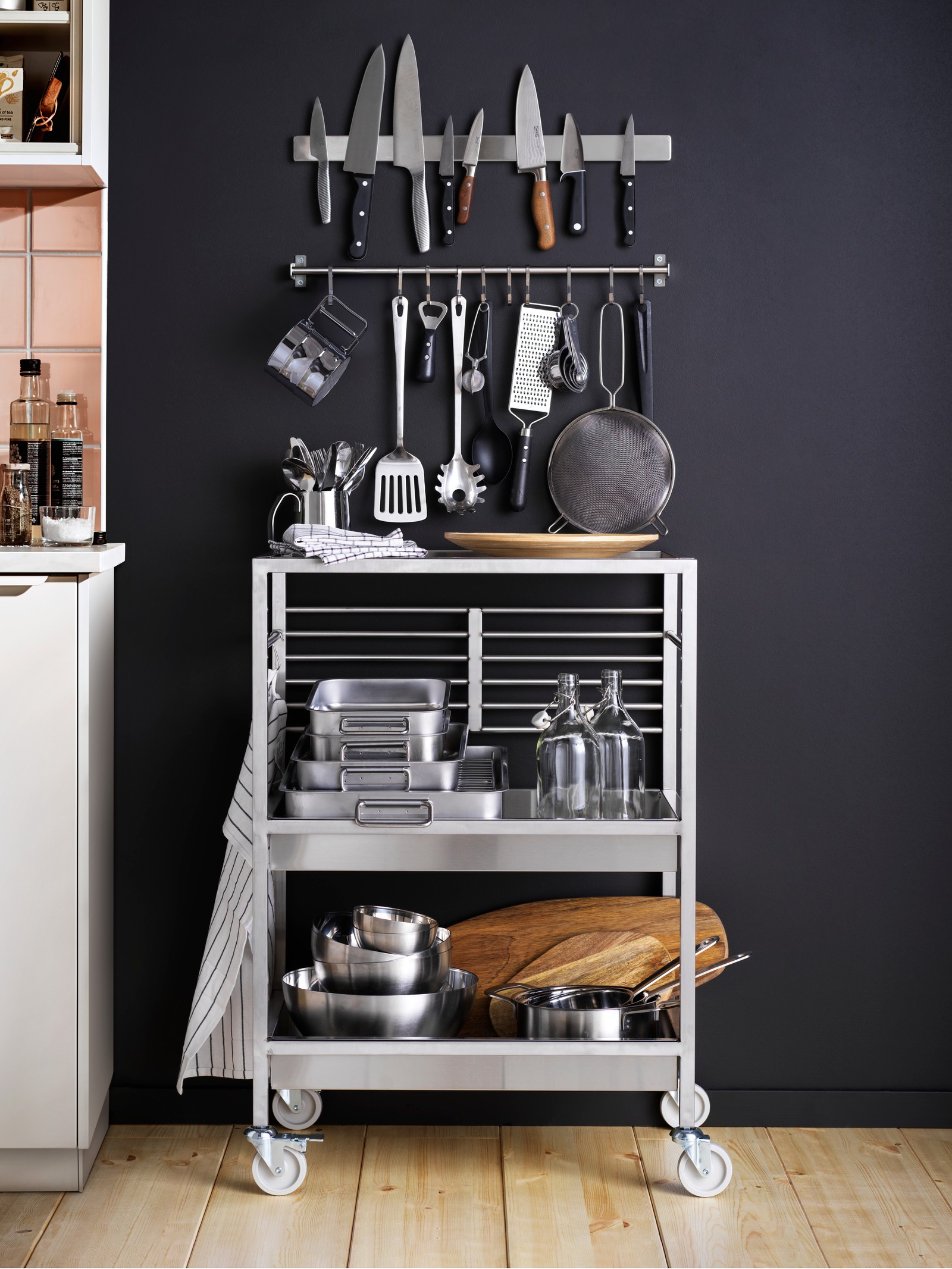 Neat ways to organise cutlery and cooking utensils - IKEA