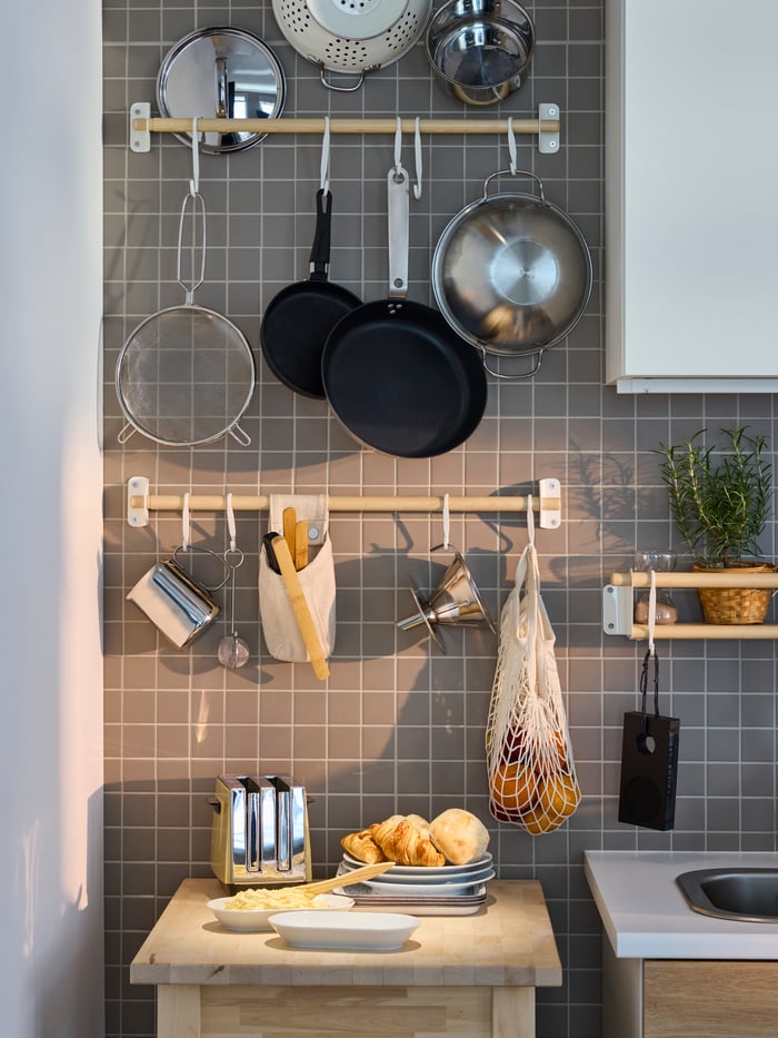 Kitchen space saving ideas to set creativity free - IKEA