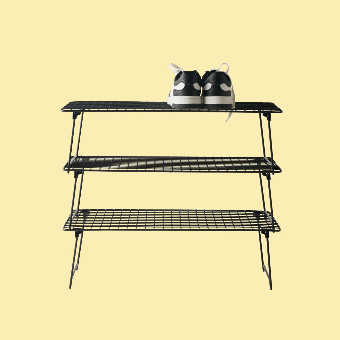A grey GREJIG shoe rack in the NA