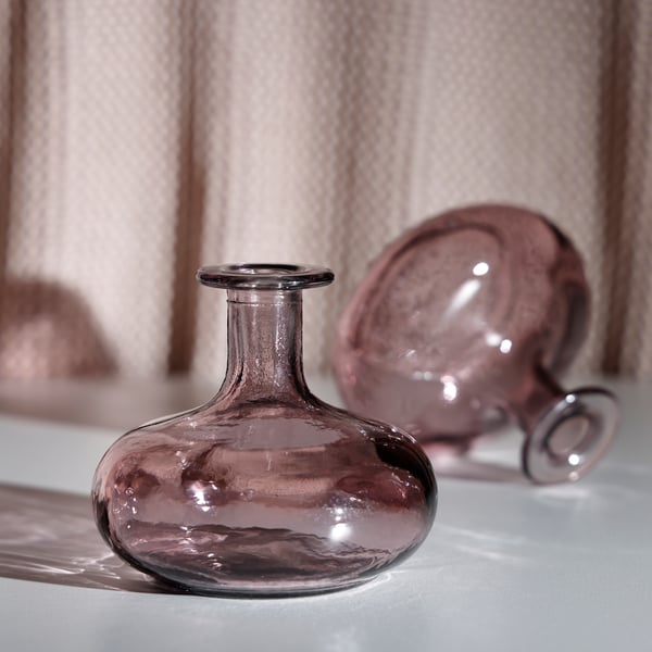 A pink MYRMOSAIK vase
