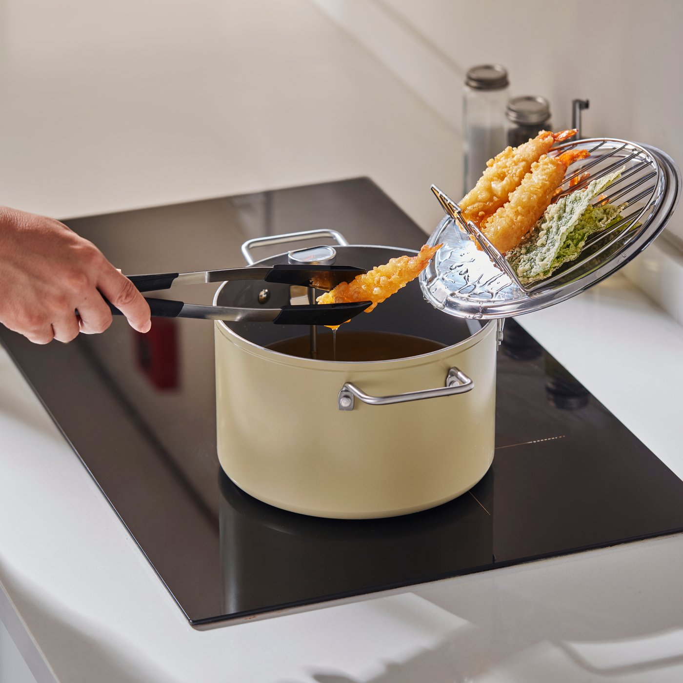 SKÄGGTORSK Frying pot, non-stick coating light beige